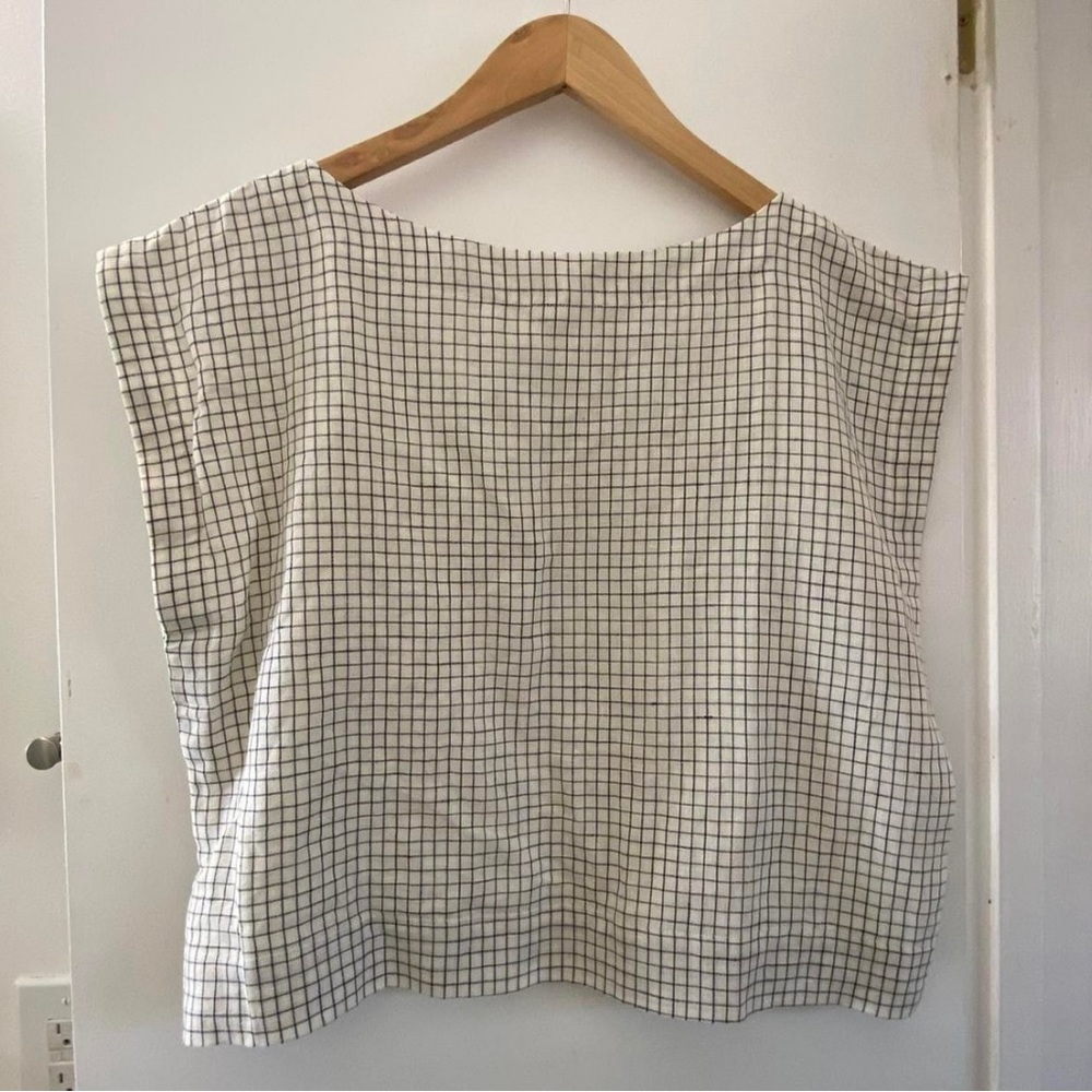 Laude the Label- grid everyday top